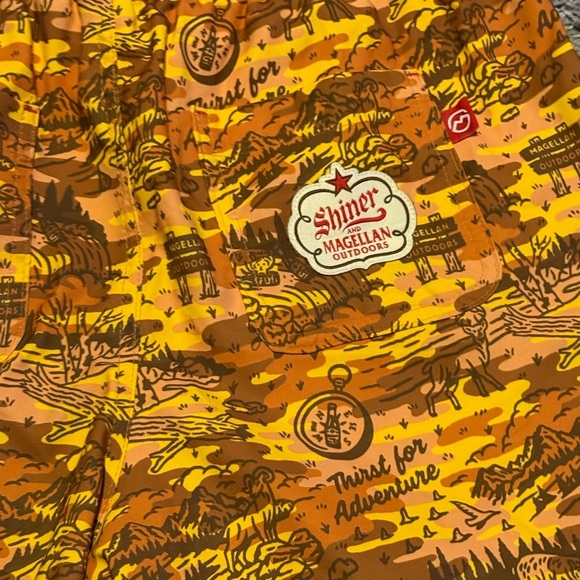 Shiner and Magellan Outdoors Orange Camouflage Shorts Size L - Picture 5 of 5